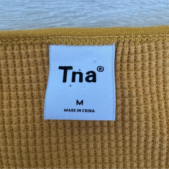 TNA Thermal Waffle Knit Long Sleeve Top Shirt Red Size Medium - Mustard Yellow - Picture 5 of 6